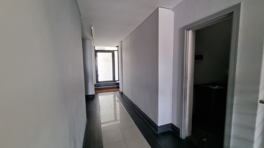 To Let commercial Property for Rent in Woodstock Western Cape